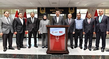 Bakan Kurum, Şanlıurfa Valisi Hasan Şıldak’ı Ziyaret Etti