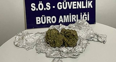 Hilvan’da Bir Araçta Uyuşturucu Ele Geçirildi! 2 Gözaltı