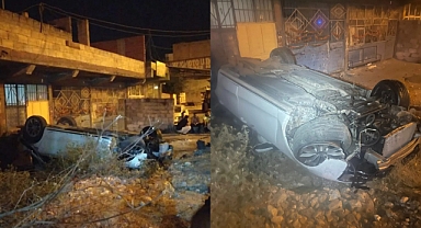 Hilvan'da Korkutan Kaza! Araç Evin Bahçesine Daldı