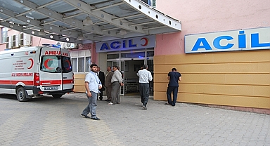 Aynı Mahallede Yine Olay! 2 Kişi Bıçaklandı