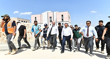Vali Şıldak, Eyyübiye TOKİ Deprem Konutlarını İnceledi