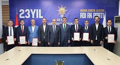 AK Parti Urfa'da 6 İlçe Başkanını Atadı