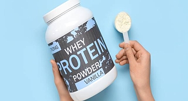 Ergenler Protein Takviyesi Alıyor: Güvenli mi?