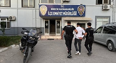 Farklı Suçlardan Aranan Şahıs Birecik'te Yakalandı!