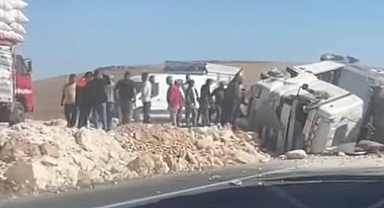 Suruç Ölüm Yolunda Tır Kazası! Sürücü Araçta Sıkıştı
