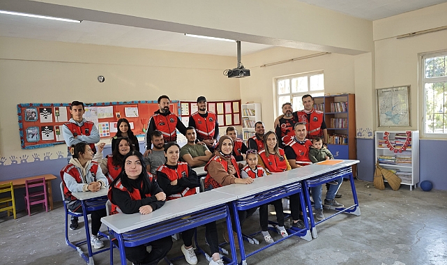 Samok Motosiklet Derneği, Acaroba İlkokulu'na Anlamlı Bir Dokunuş Yaptı