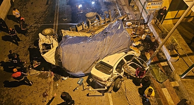 Birecik'te Feci Kaza! 3 ölü, 22 yaralı