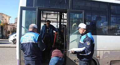 Şanlıurfa’da Özel Halk Otobüslerine Denetim! Şikayetler Yerinde İnceleniyor