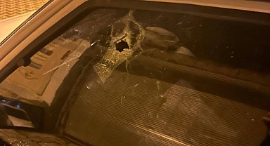 Şanlıurfa'da Yorgun Mermi Aracın Camına İsabet Etti