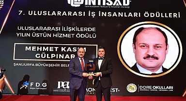 Başkan Kasım Gülpınar’a Uluslararası Diplomasi Ödülü!