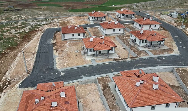 Hilvan’da Umut Yeniden Yeşerdi Depremzedelere Yeni Yuva!