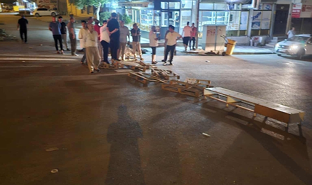 Viranşehir’de Elektrik Kesintisine Tepki! Vatandaşlar Yolu Kapattı