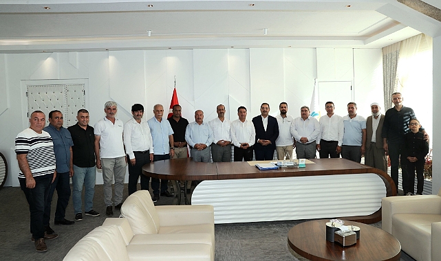 Şanlıurfa Muhtarlar Federasyonu'ndan Canpolat'a Plaket ve Teşekkür Ziyareti