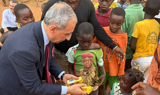 Şanlıurfa Milletvekili Prof. Dr. Dusak, Burkina Faso’da İnsanlığın Sıcaklığını Gösterdi!
