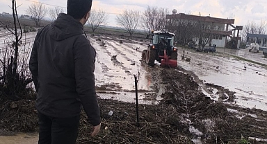 Haliliye’de Hasar Tespit Çalışmaları Aralıksız Sürüyor!