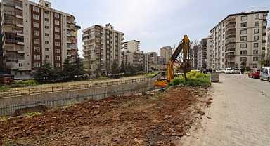 Şanlıurfa Selin İzlerini Siliyor Parklar Yeniden Yapılıyor!