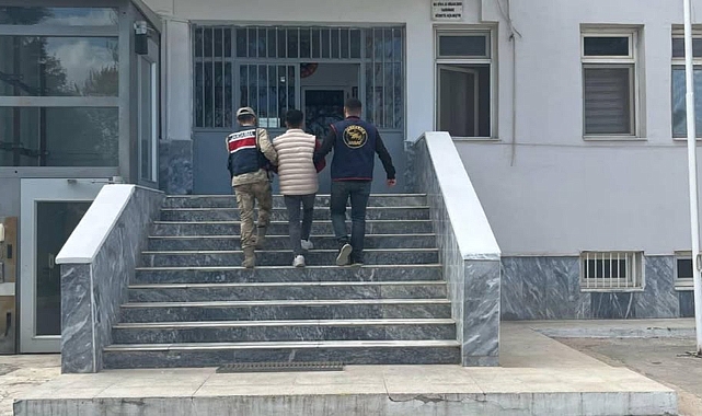 Şanlıurfa’da Birecik’te Hırsızlık Suçundan Aranan Firari Yakalandı
