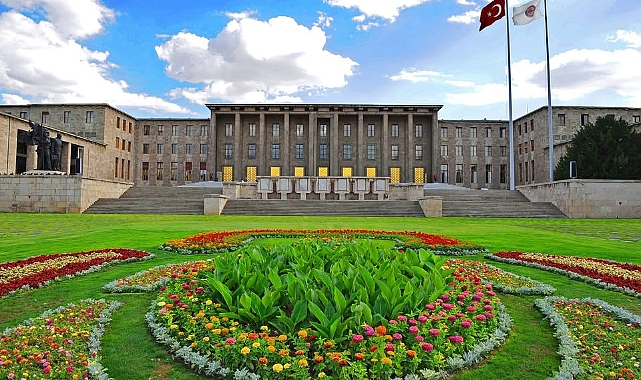 TBMM’de Düzenleme Kapıda! Aile Hakları ve Dijital Güvenlik Değişiyor